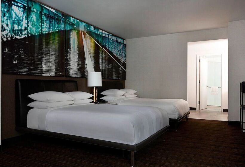 اتاق استاندارد با 2 تخت دوبل, New York Marriott At The Brooklyn Bridge