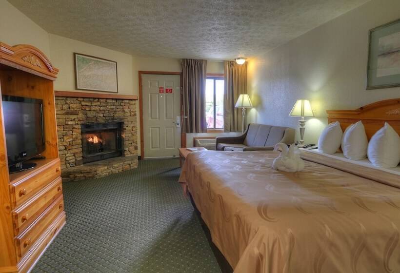 سوییت, Quality Inn & Suites At Dollywood Lane