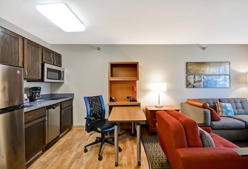 استودیوی استاندارد, Towneplace Suites Sioux Falls