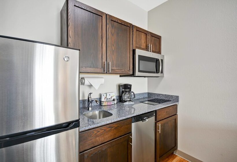 استودیوی استاندارد, Towneplace Suites Sioux Falls