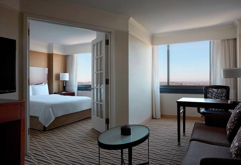 سوییت, Washington Dulles Marriott Suites