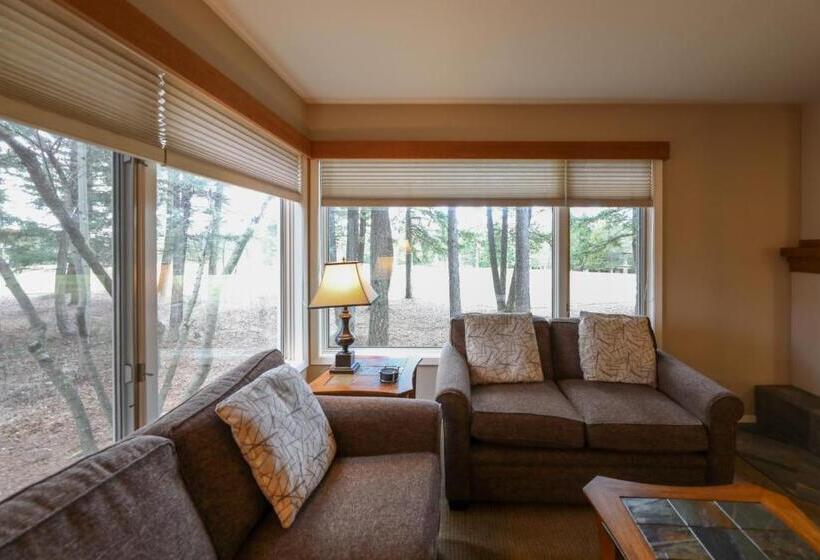 آپارتمان 2 خوابه, Meadow Lake Resort & Condos