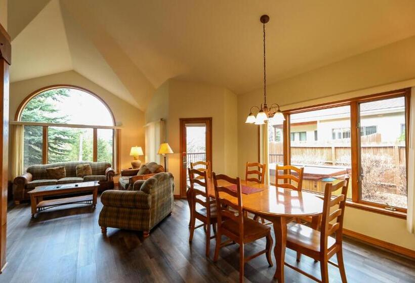 خانه 2 خوابه, Meadow Lake Resort & Condos