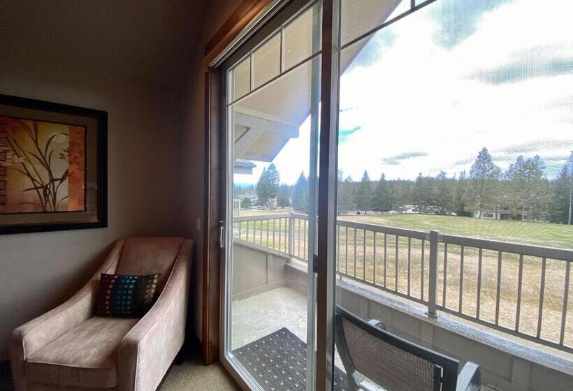 1 Bedroom Penthouse Apartment, Meadow Lake Resort & Condos