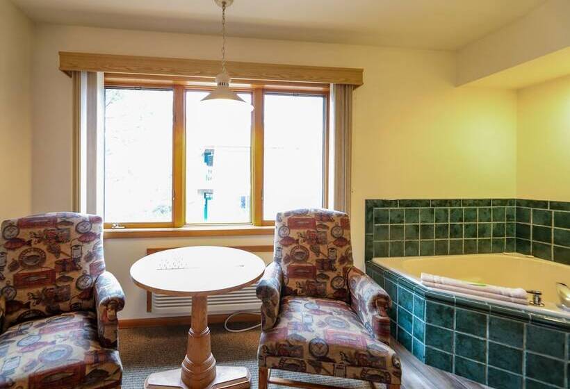 استودیوی استاندارد, Meadow Lake Resort & Condos