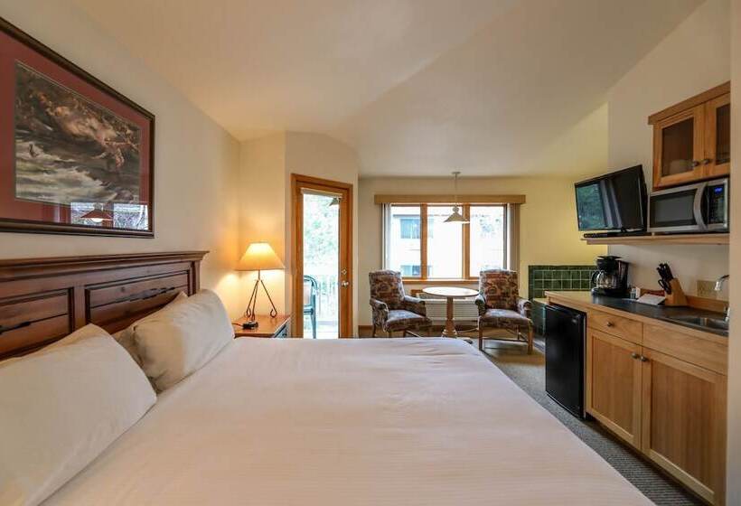 استودیوی استاندارد, Meadow Lake Resort & Condos