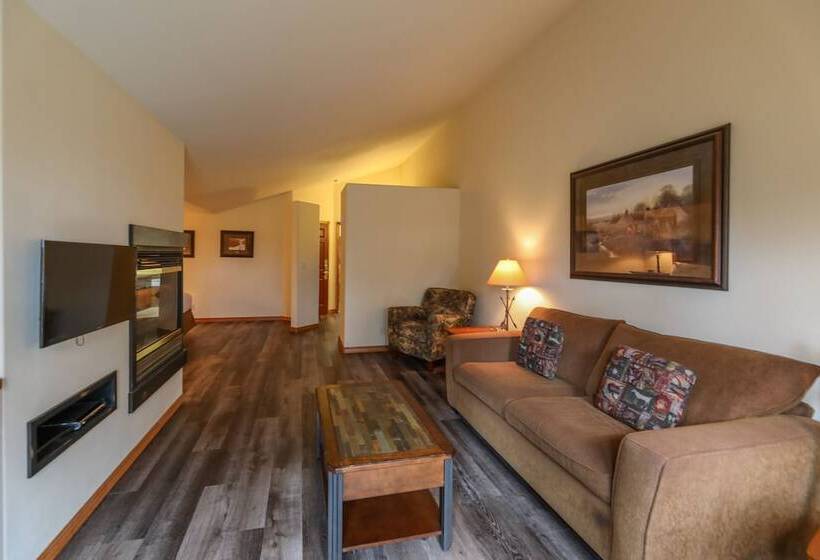 استودیوی لوکس, Meadow Lake Resort & Condos
