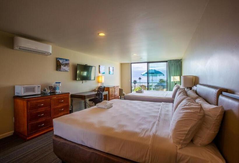 اتاق لوکس با بالکن و چشم‌انداز دریا, Moonlight Beach Motel