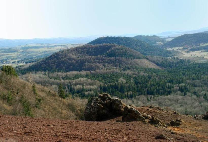 اتاق خانوادگی, Entre Lacs Et Volcans