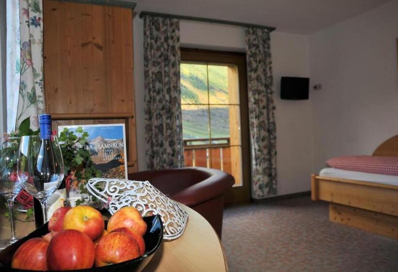 اتاق استاندارد یک نفره, Pension Belvedere