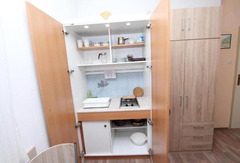 اتاق استاندارد با چشم‌انداز دریا, Apartments Eva
