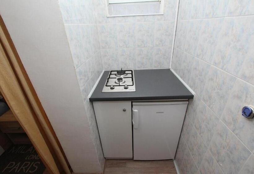 استودیو استاندارد با چشم‌انداز دریا و بالکن, Apartments Eva