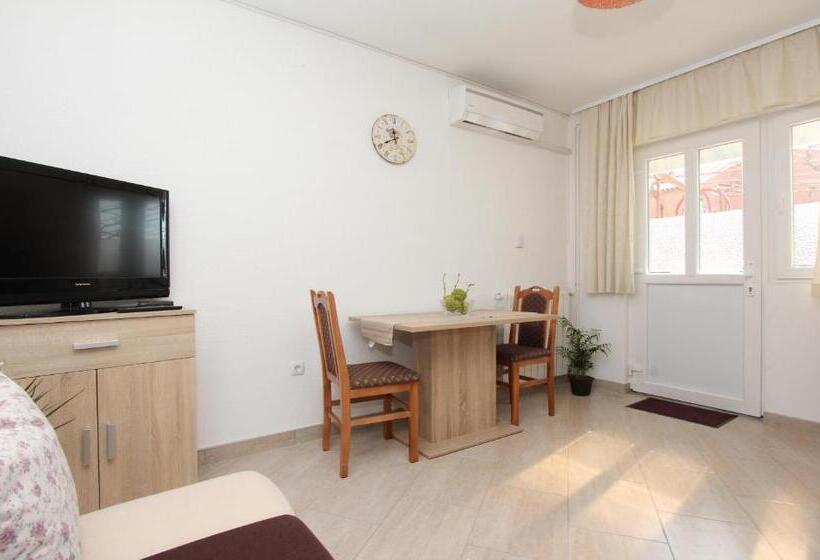1 Bedroom Apartment with Terrace Sea View, Apartments Eva