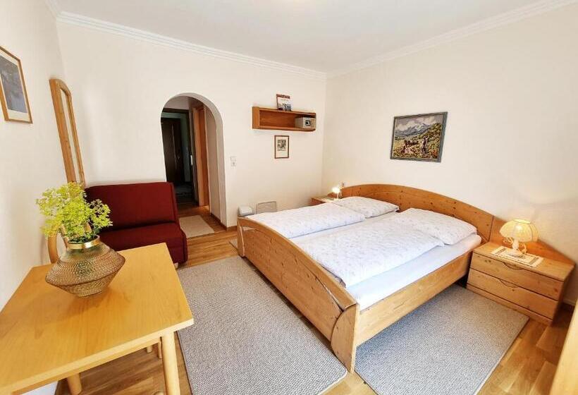 اتاق استاندارد با بالکن, Das Landhaus