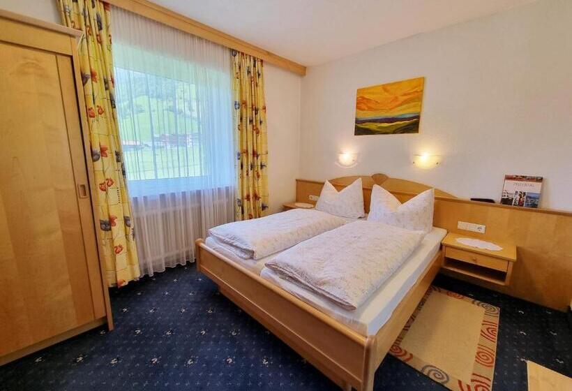 اتاق استاندارد با بالکن, Das Landhaus