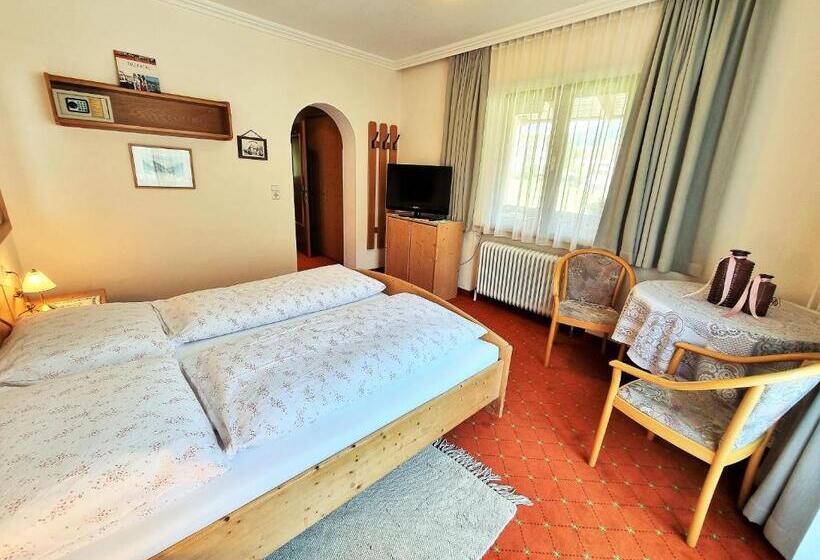 اتاق استاندارد با بالکن, Das Landhaus