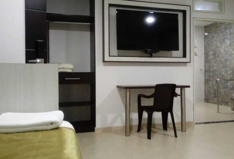 اتاق لوکس, Andinos Plaza Florencia