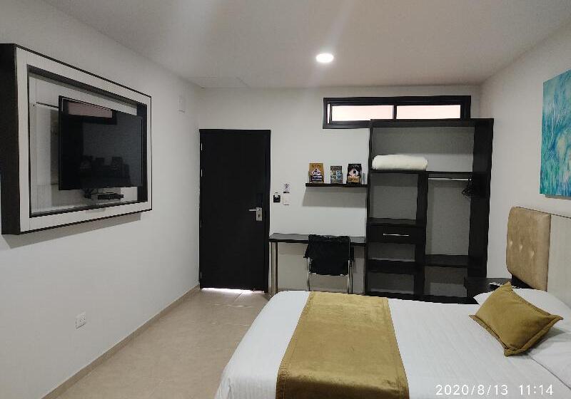 اتاق لوکس, Andinos Plaza Florencia