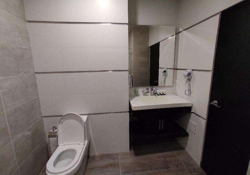اتاق لوکس, Andinos Plaza Florencia