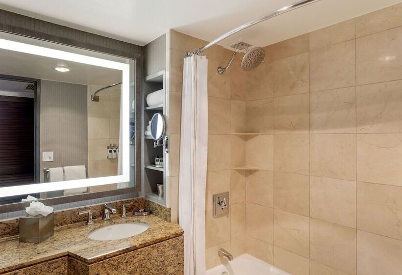 اتاق لوکس, Omni New Haven Hotel At Yale