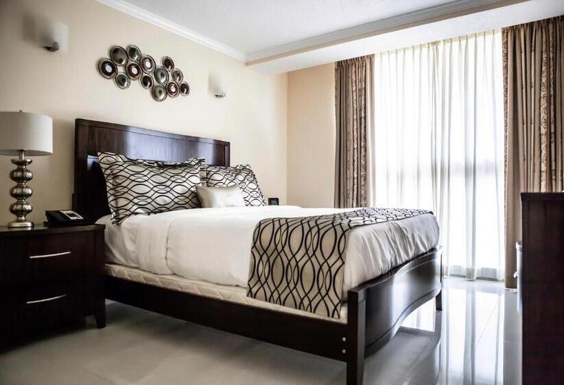 سوییت سوپریور, The Mutiny Luxury Suites
