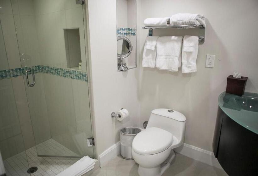 2 Bedroom Superior Room, The Mutiny Luxury Suites