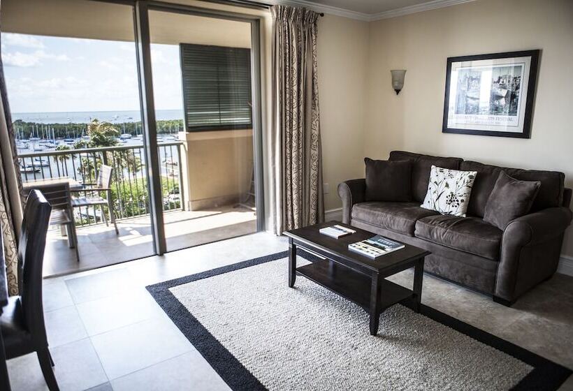 سوییت سوپریور, The Mutiny Luxury Suites