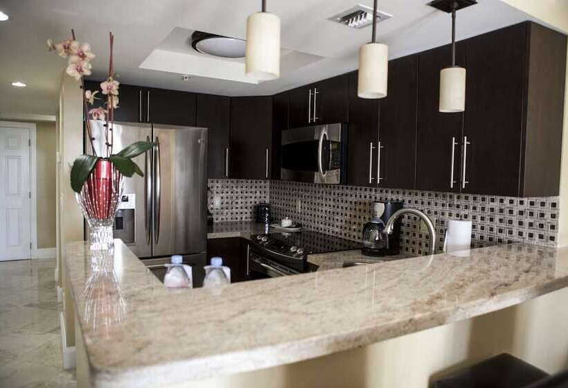 اتاق لوکس, The Mutiny Luxury Suites