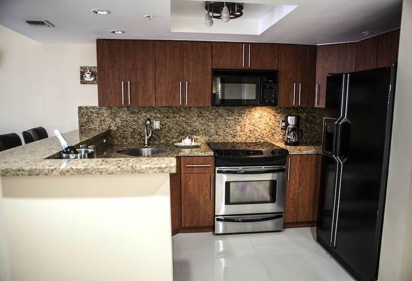 اتاق لوکس, The Mutiny Luxury Suites