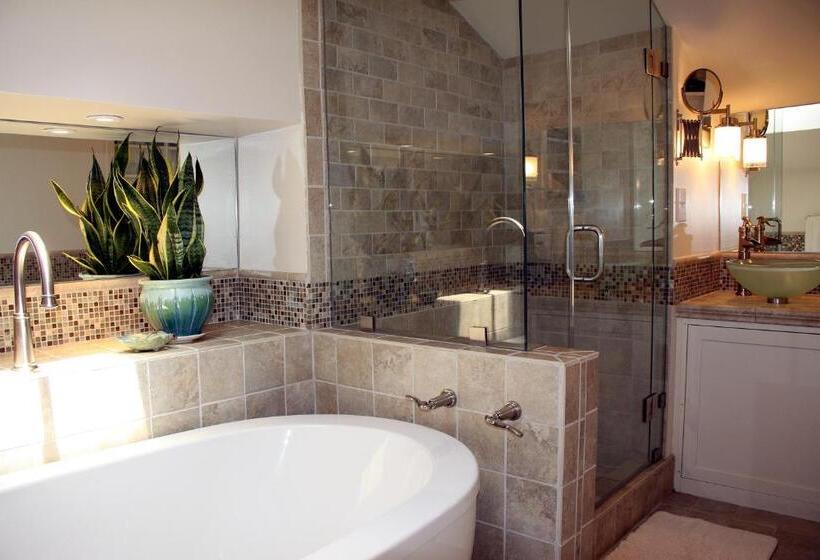 اتاق استاندارد با تخت بزرگ, The Napa Inn