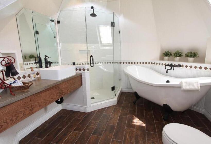 اتاق استاندارد با تخت بزرگ, The Napa Inn