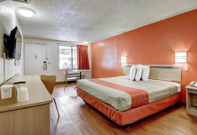 غرفة قياسية سرير كينج لذوى الإحتياجات الخاصة, Motel 6union City, Ga  Atlanta Airport