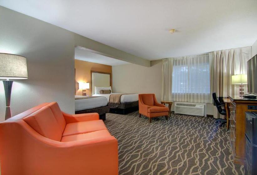 Suite, Westbridge Inn And Suite