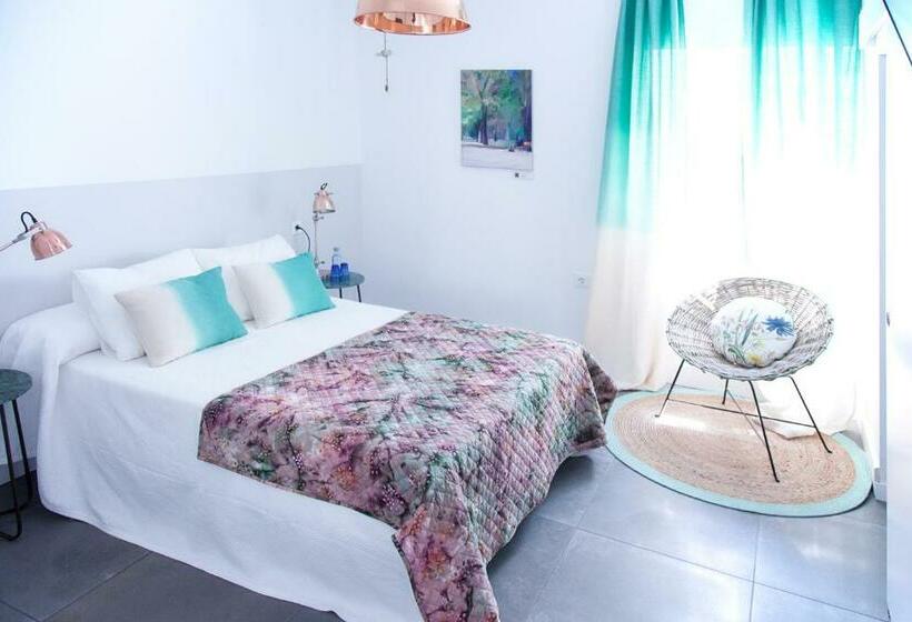 اتاق استاندارد, Hostal La Casa Sanlúcar