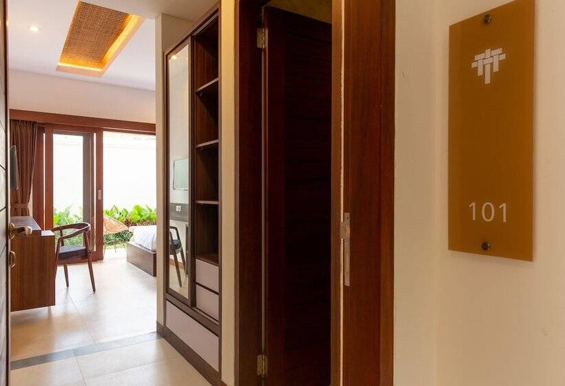 اتاق استاندارد با بالکن, Ratan Uluwatu Hotel And Villas