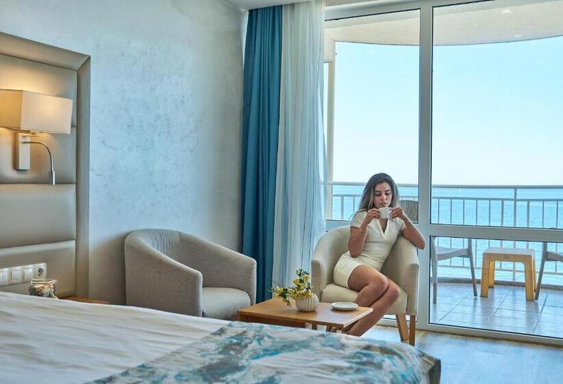 اتاق استاندارد با بالکن و چشم‌انداز دریا, Bilyana Beach Hotel   All Inclusive & Free Beach Access