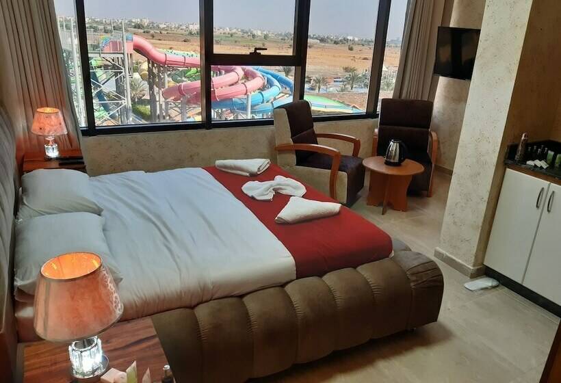 آپارتمان 2 خوابه, Dolphin Suites