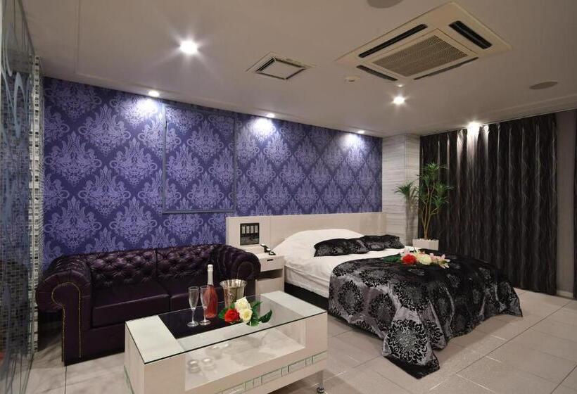 اتاق سوپریور با تخت بزرگ, Ageha Cinq Boutique