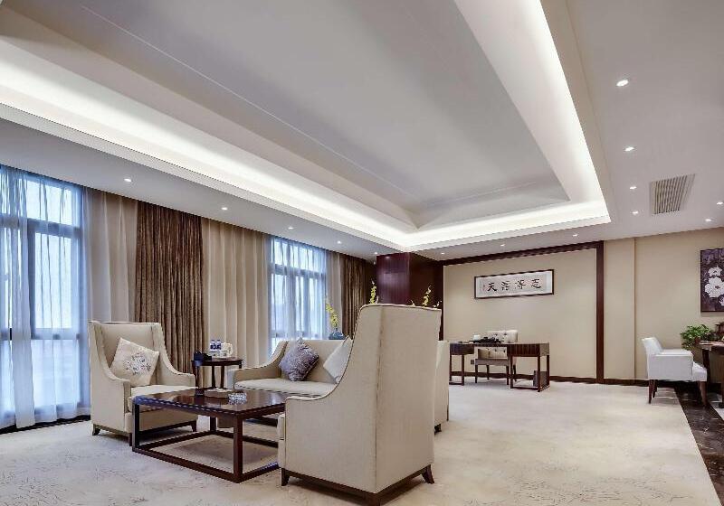 اتاق لوکس, Hanting  Zhengzhou East Haihang Road