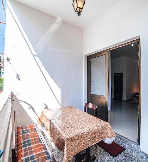 آپارتمان 1 خوابه با تراس, Apartments Mary