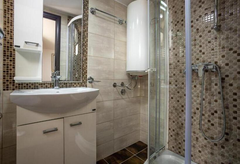 استودیو استاندارد با تخت کینگ, Apartments Mary