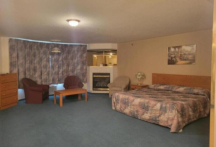 Deluxe Suite King Bed, Western Budget Motel #3 Whitecourt