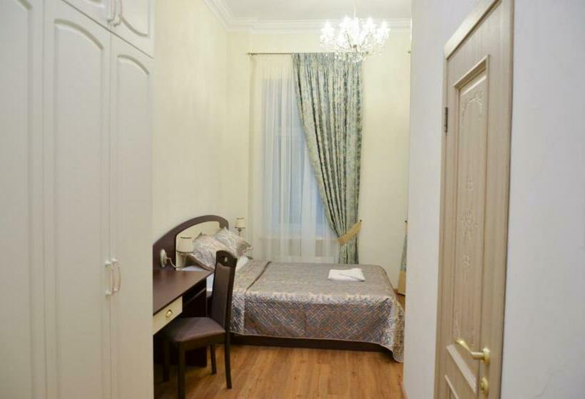 اتاق لوکس, Apartment Nr. 8