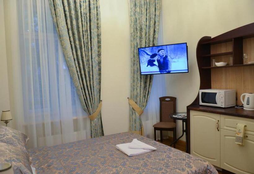 اتاق لوکس, Apartment Nr. 8