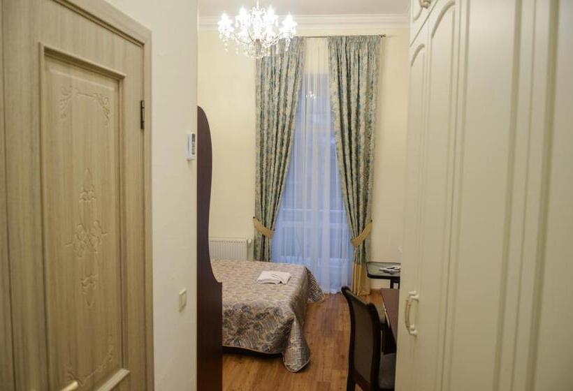 اتاق لوکس با بالکن, Apartment Nr. 8