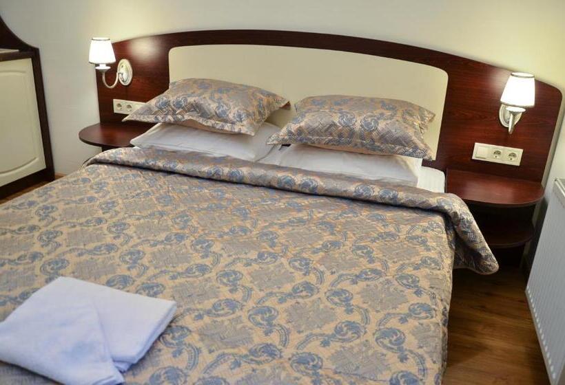 اتاق لوکس با بالکن, Apartment Nr. 8