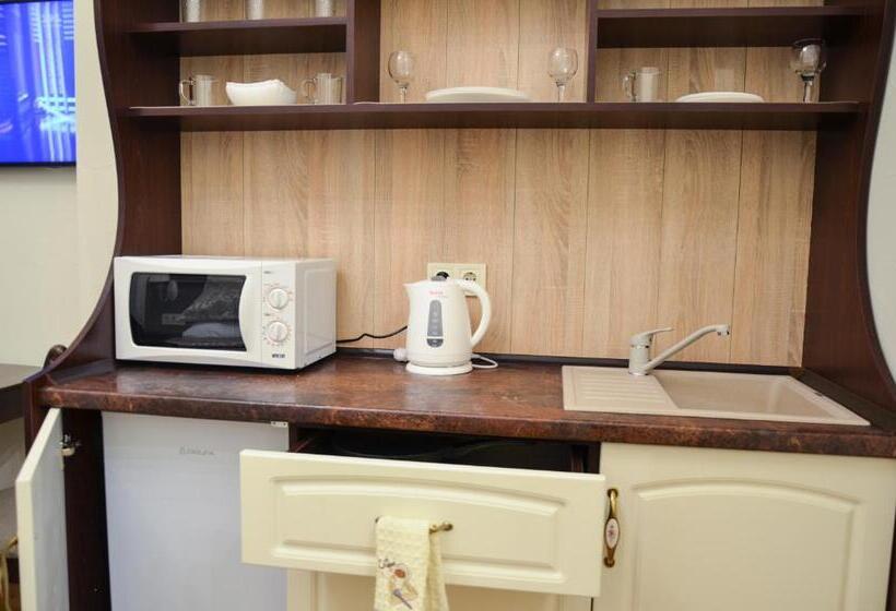 سوئیت با بالکن, Apartment Nr. 8