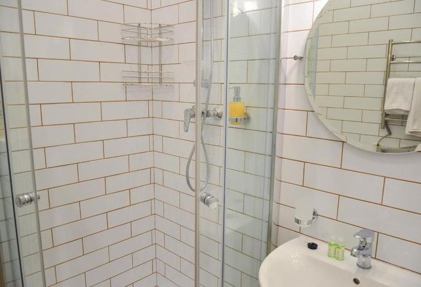 سوئیت با بالکن, Apartment Nr. 8