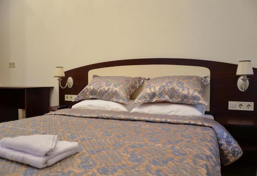 سوئیت با بالکن, Apartment Nr. 8