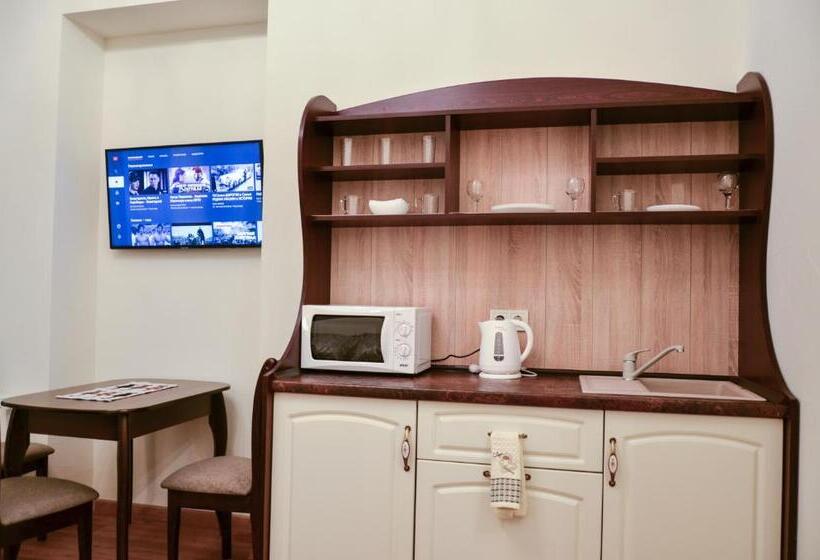 سوئیت با بالکن, Apartment Nr. 8